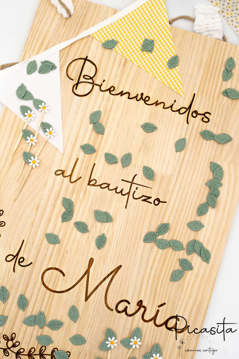 Cartel de bienvenida de madera maciza personalizado con grabado láser para eventos