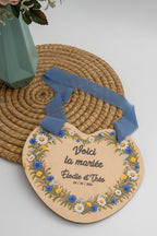 Personalisiertes Holzschild Hier kommt die Braut