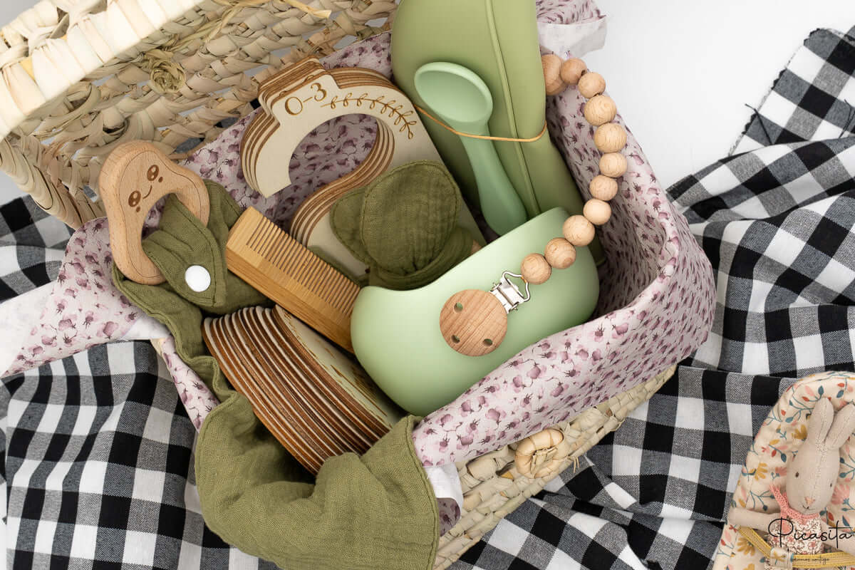 Canastilla Bebe Verde Personalizada