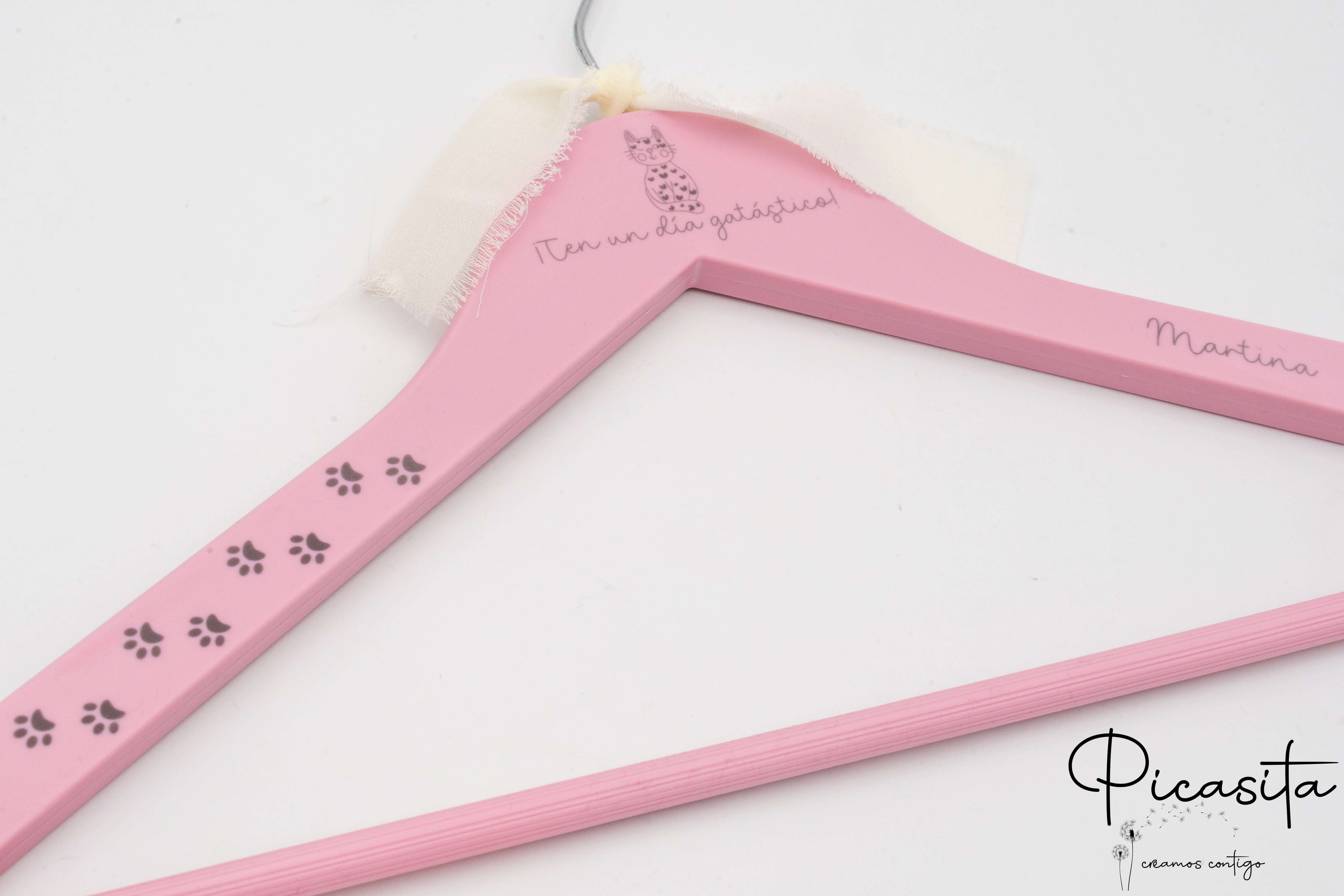percha_personalizada_adulto_de_plastico_color_rosa