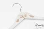 percha_personalizada_de_boda_hombros_anchos