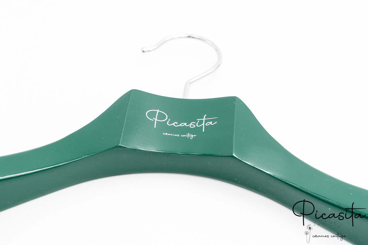 Perchas de Color para Boutique