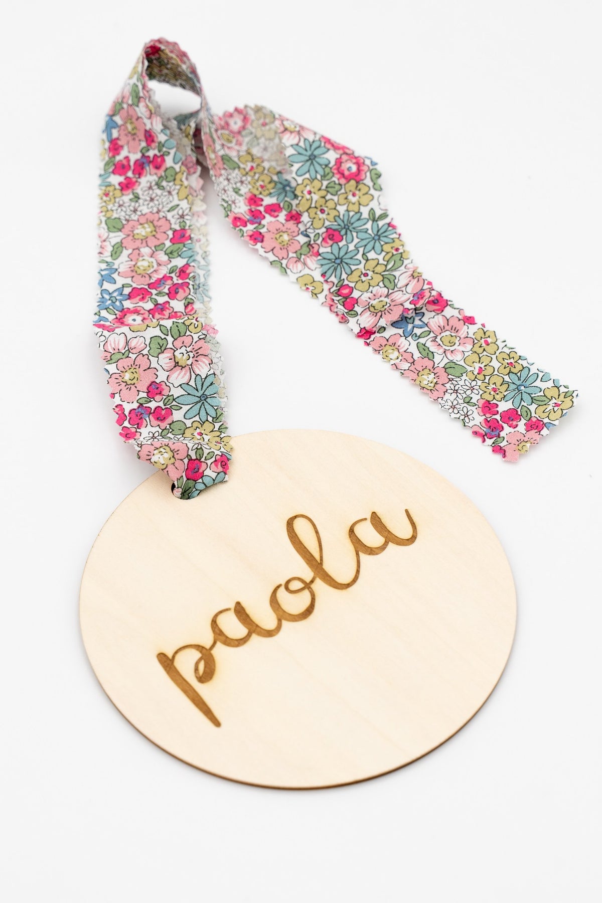 placa_de_madera_redonda_grabada