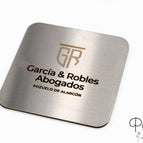 Quadratisch / Silbern